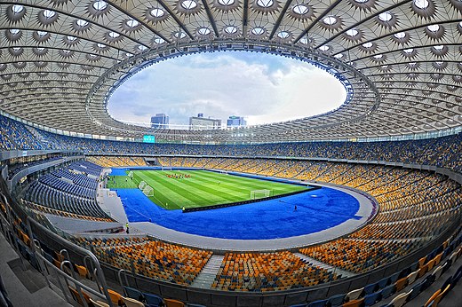 image 520pxKyiv_NSC_Olimpiyskyi_5.jpg (92.5kB)
Lien vers: https://www.stadiumtour.fr/stadia/olimpiyskiy