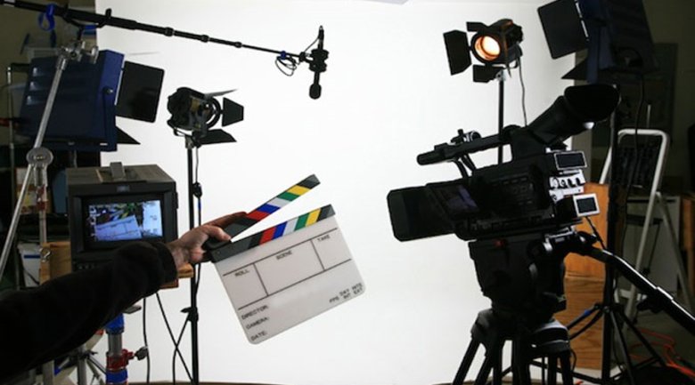 image tournagefilm.jpg (0.2MB)