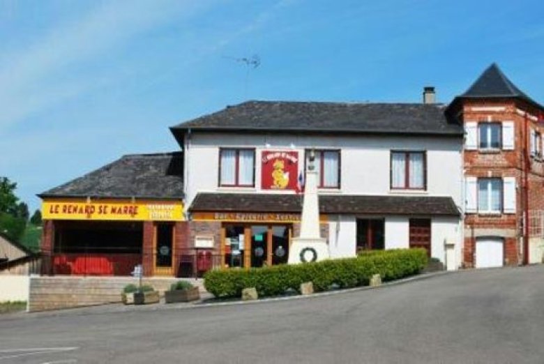 image aucentreduvillage.jpg (36.7kB)